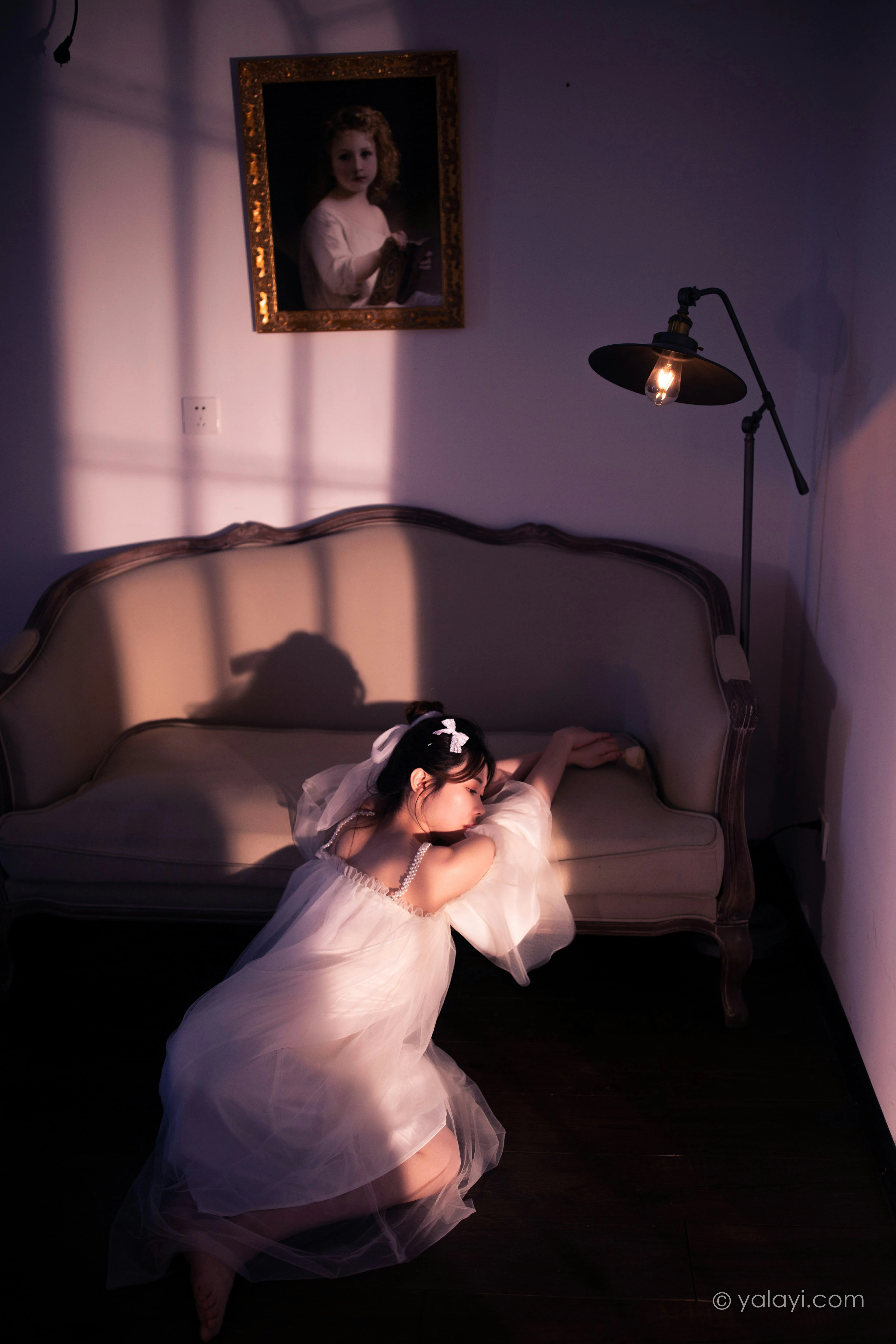 [YALAYI雅拉伊]NO.858 等待我的人 香草 白色透视吊带连衣裙居家性感写真集第13张