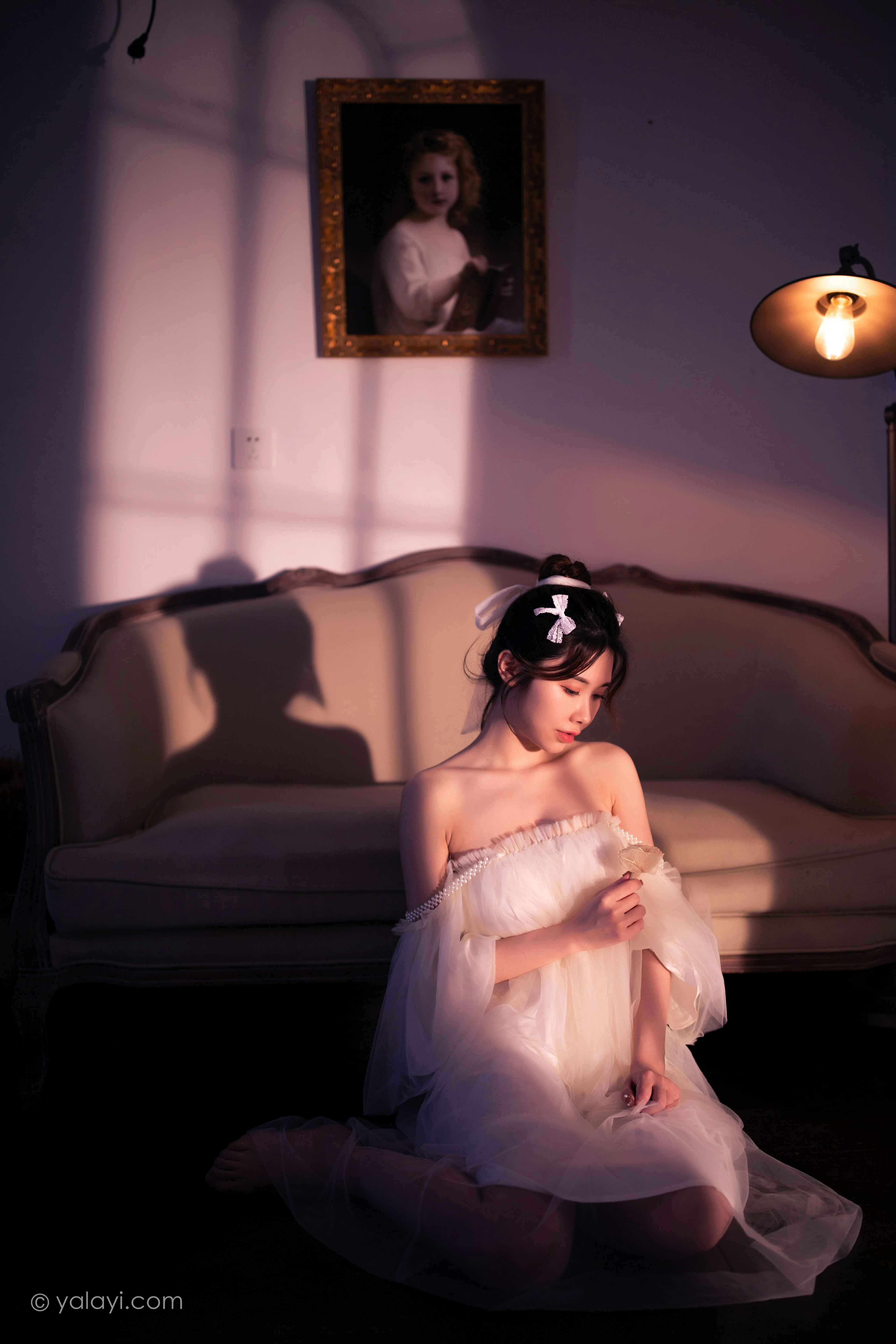 [YALAYI雅拉伊]NO.858 等待我的人 香草 白色透视吊带连衣裙居家性感写真集第13张