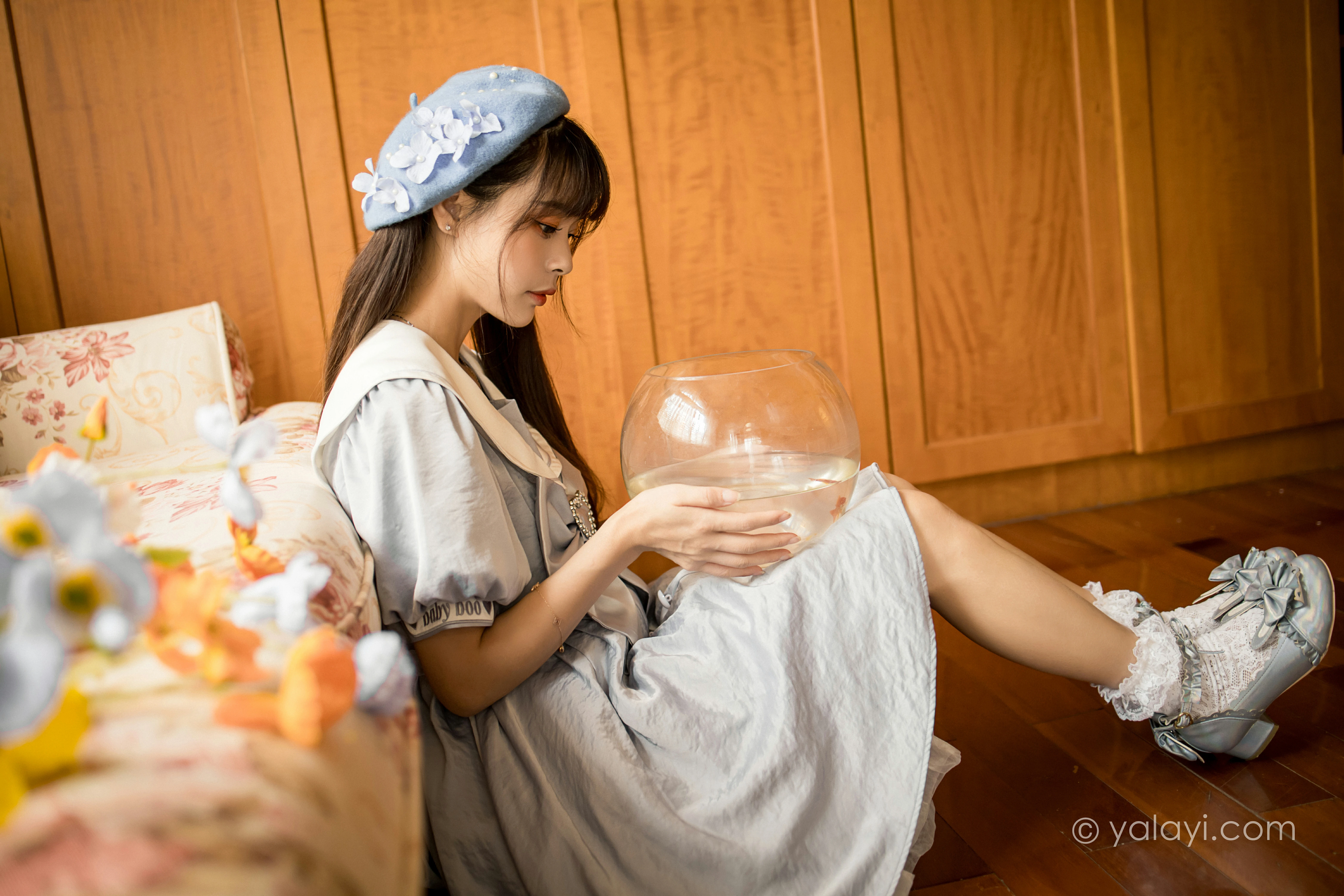 [YALAYI雅拉伊]NO.859 JK水手制服 程小蝶 灰色连身制服居家清纯写真集第6张