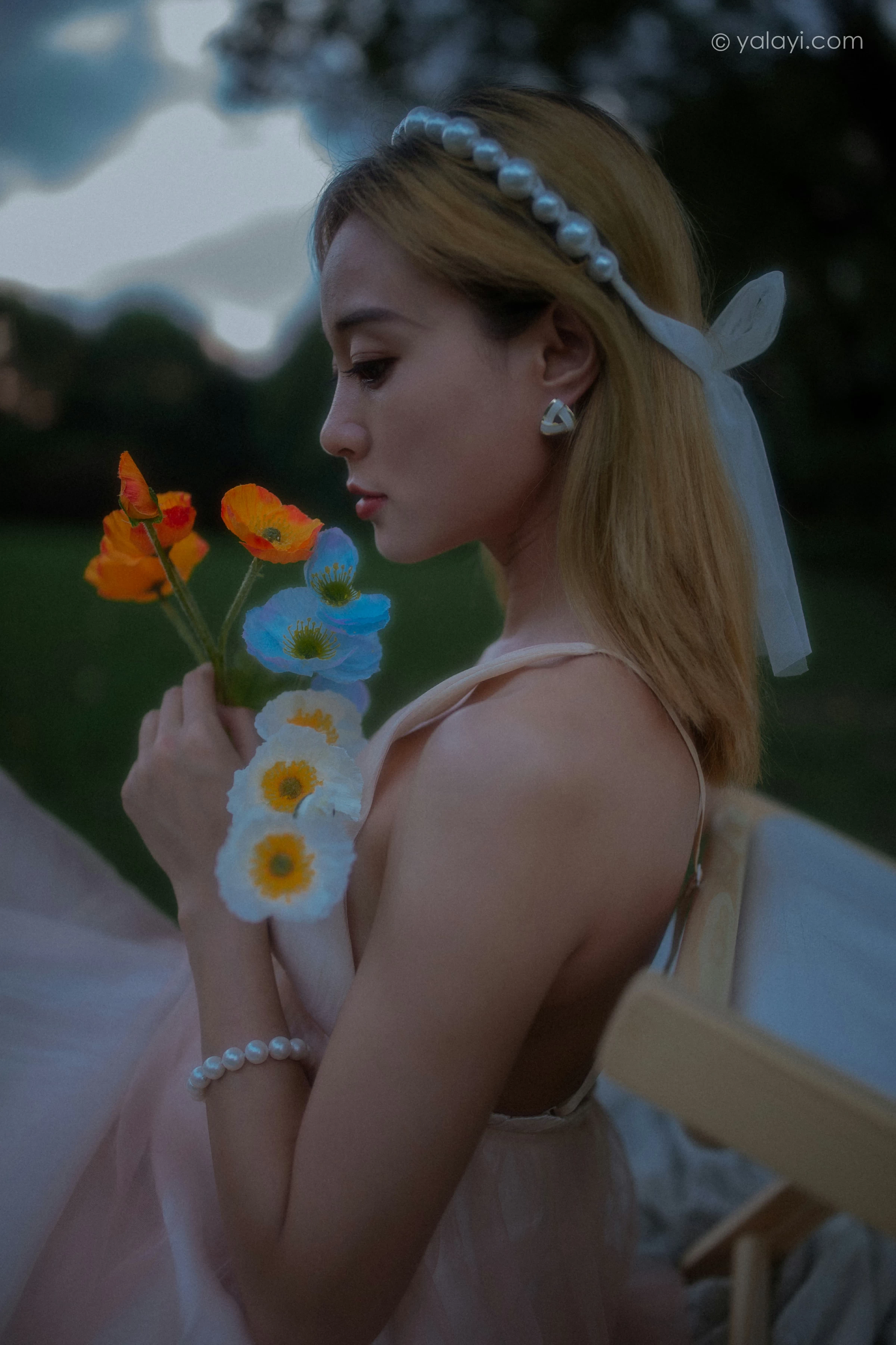 [YALAYI雅拉伊]NO.695 《救赎》 米粒米粒 粉色吊带连衣裙写真第14张