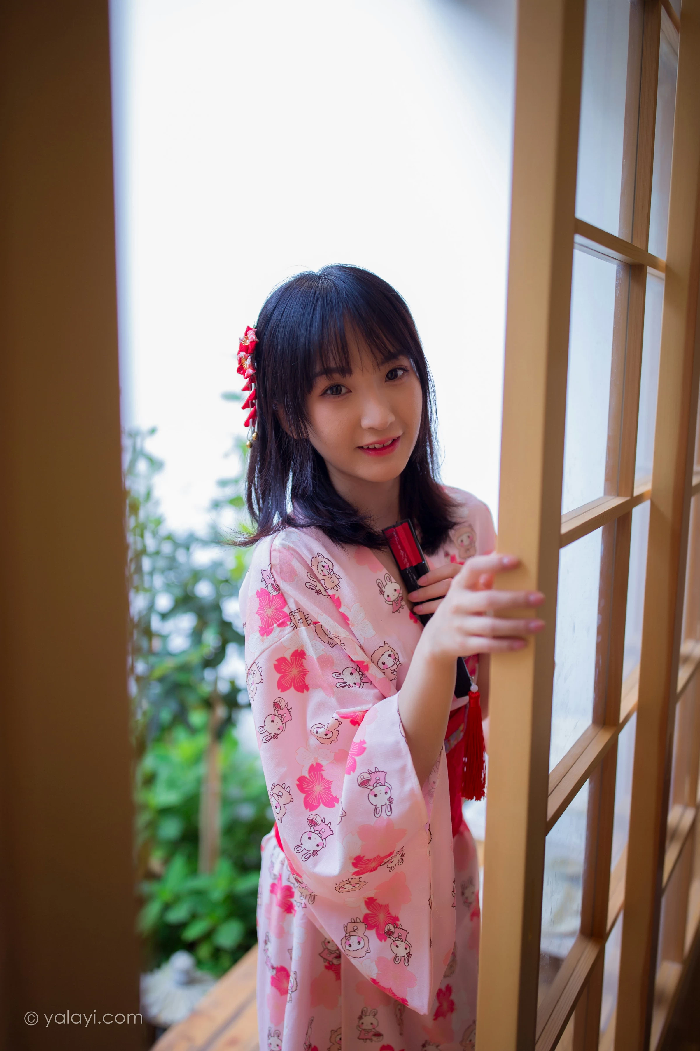 [YALAYI雅拉伊]NO.706 《樱花精灵》 落落 粉色和服性感私房写真集第3张