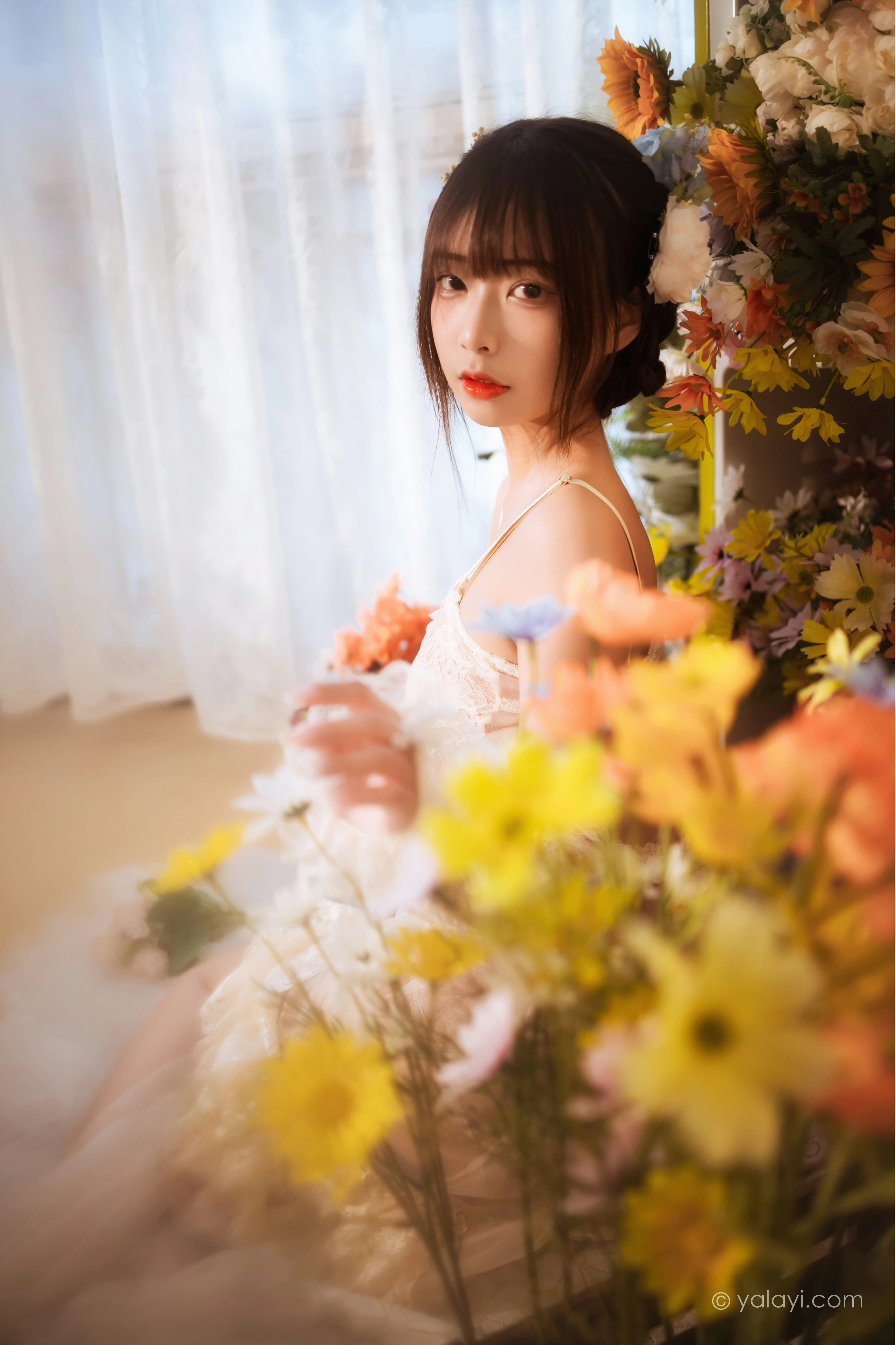 [YALAYI雅拉伊]NO.807 似梦初觉 阿禾 白色透视情趣连衣裙加蕾丝内衣性感私房写真集第8张
