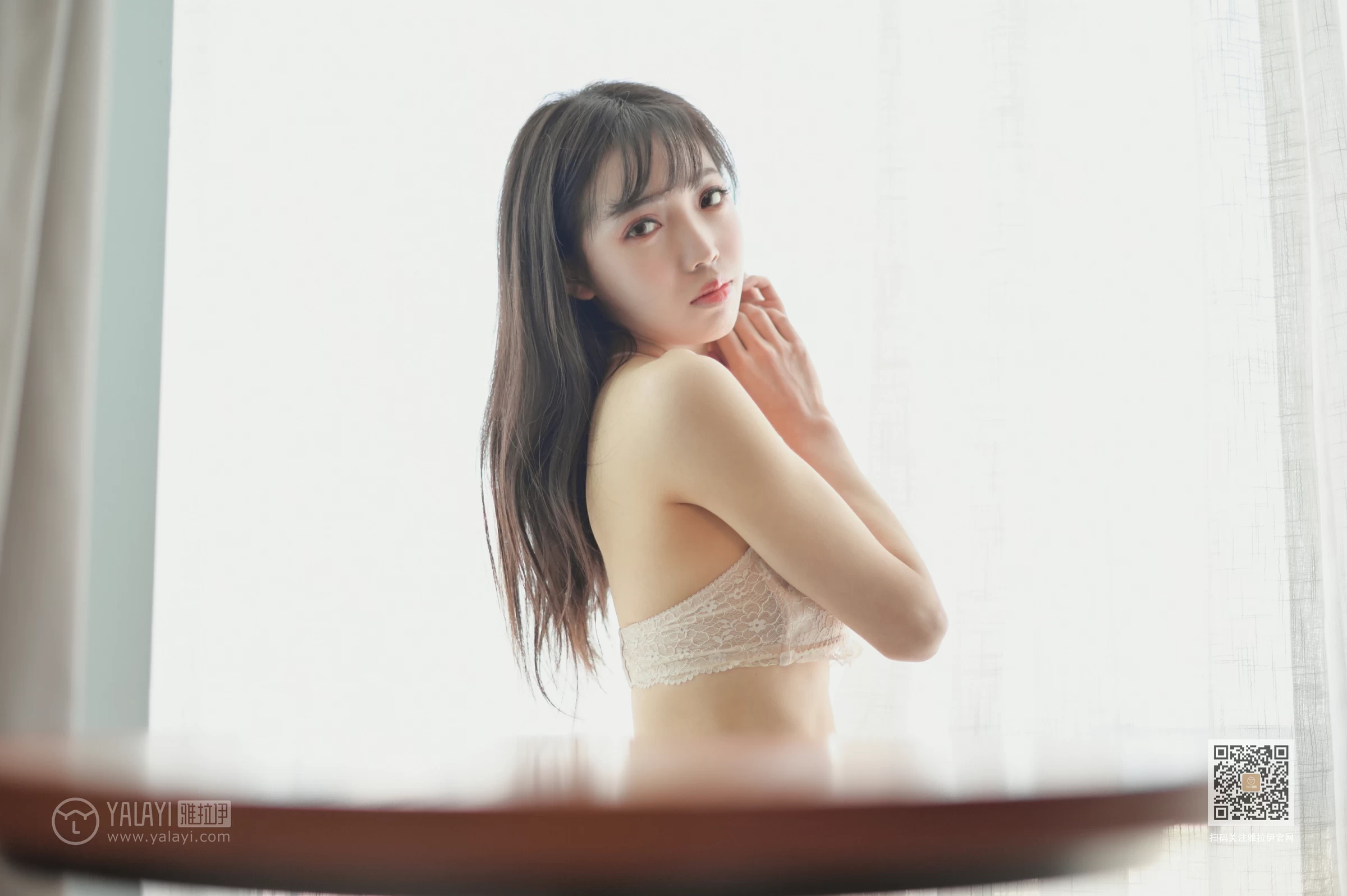 [YALAYI雅拉伊]Vol.469 冰肌白波 软软 白色蕾丝内衣居家性感私房写真集第14张