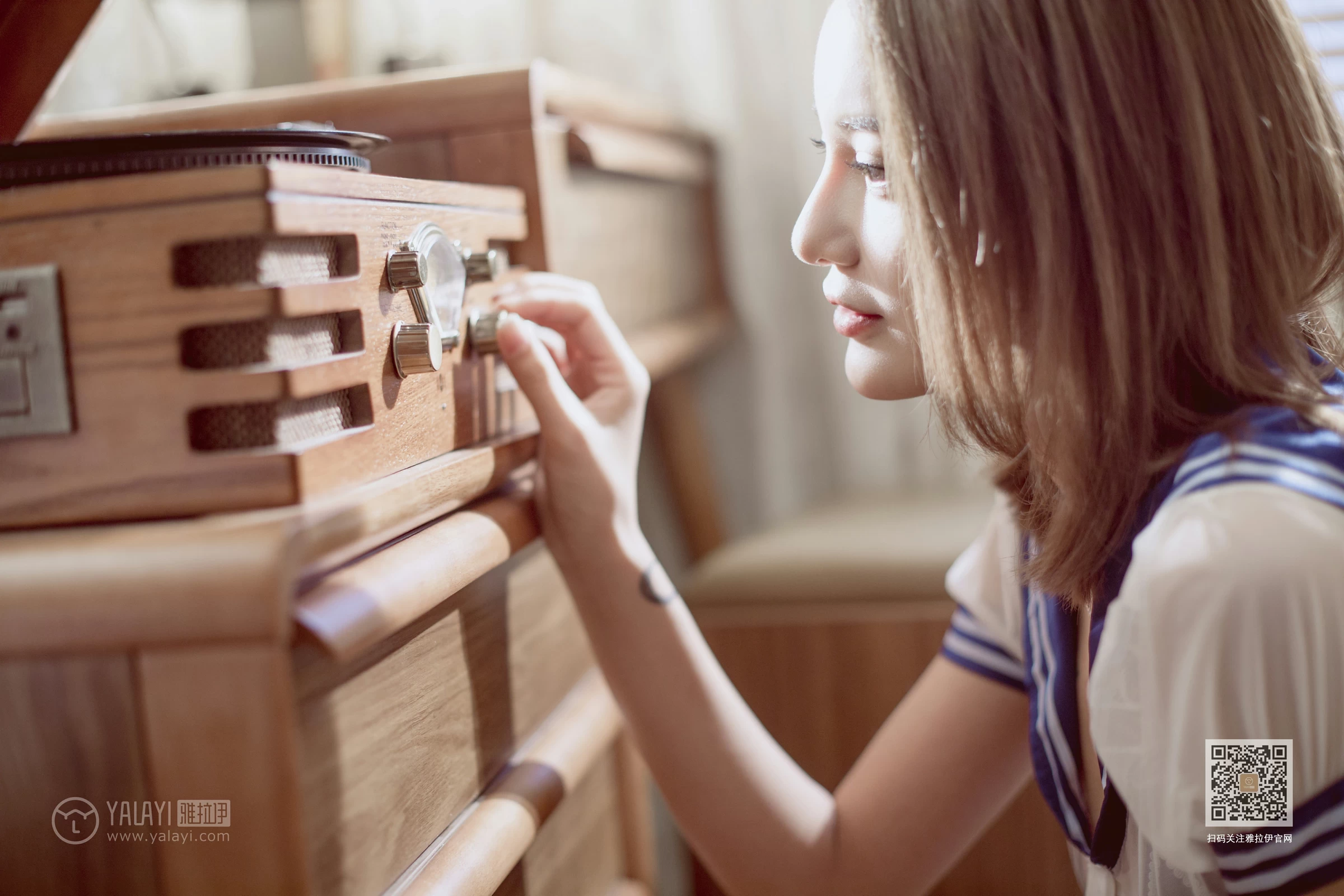 [YALAYI雅拉伊]Vol.538 回到那年 刘子炀 透视情趣高中女生制服加蓝色内衣性感私房写真集第10张