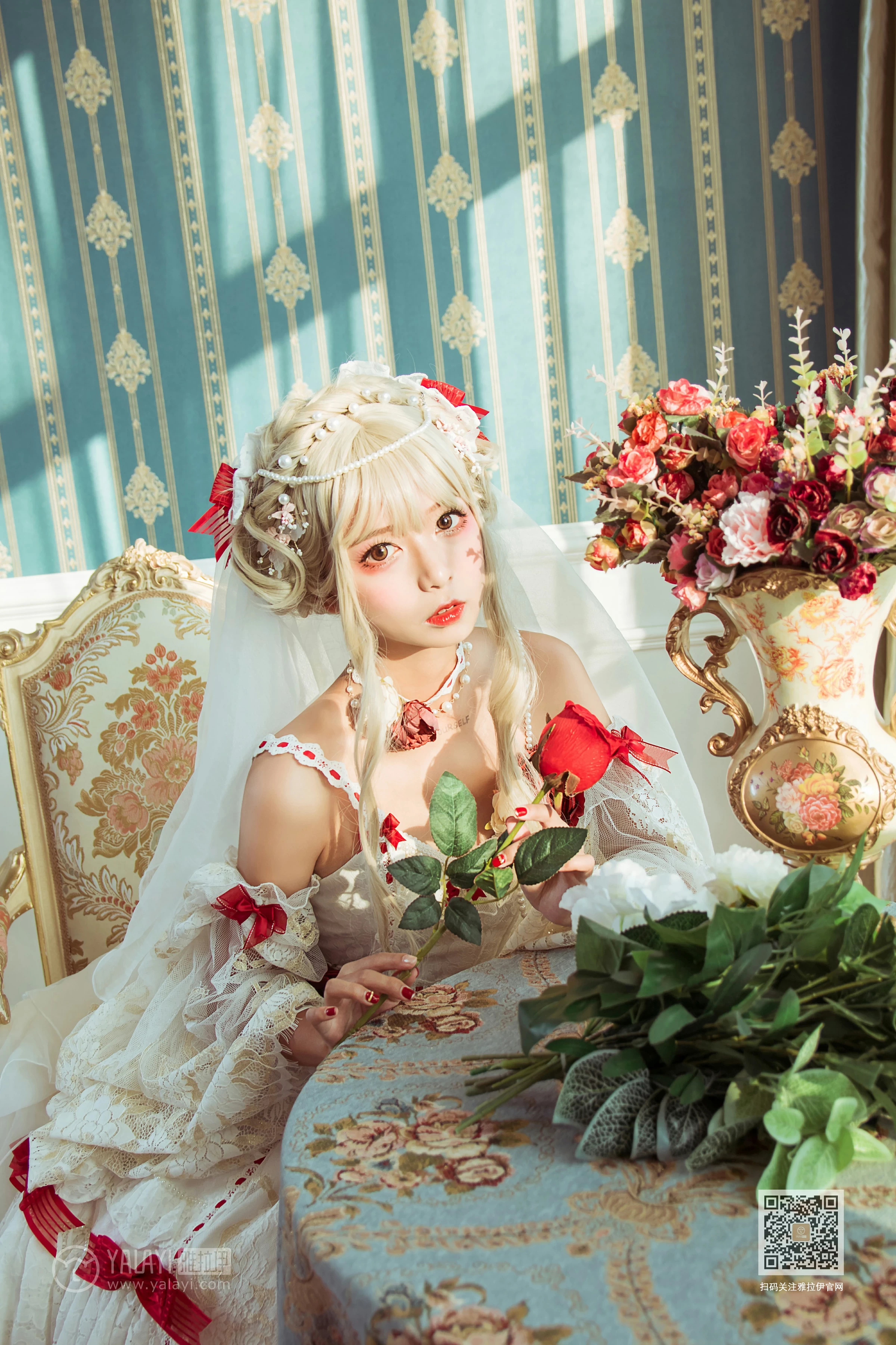 [YALAYI雅拉伊]Vol.521 梦幻洛丽塔 阿禾 白色情趣吊带连衣裙性感私房写真集第13张