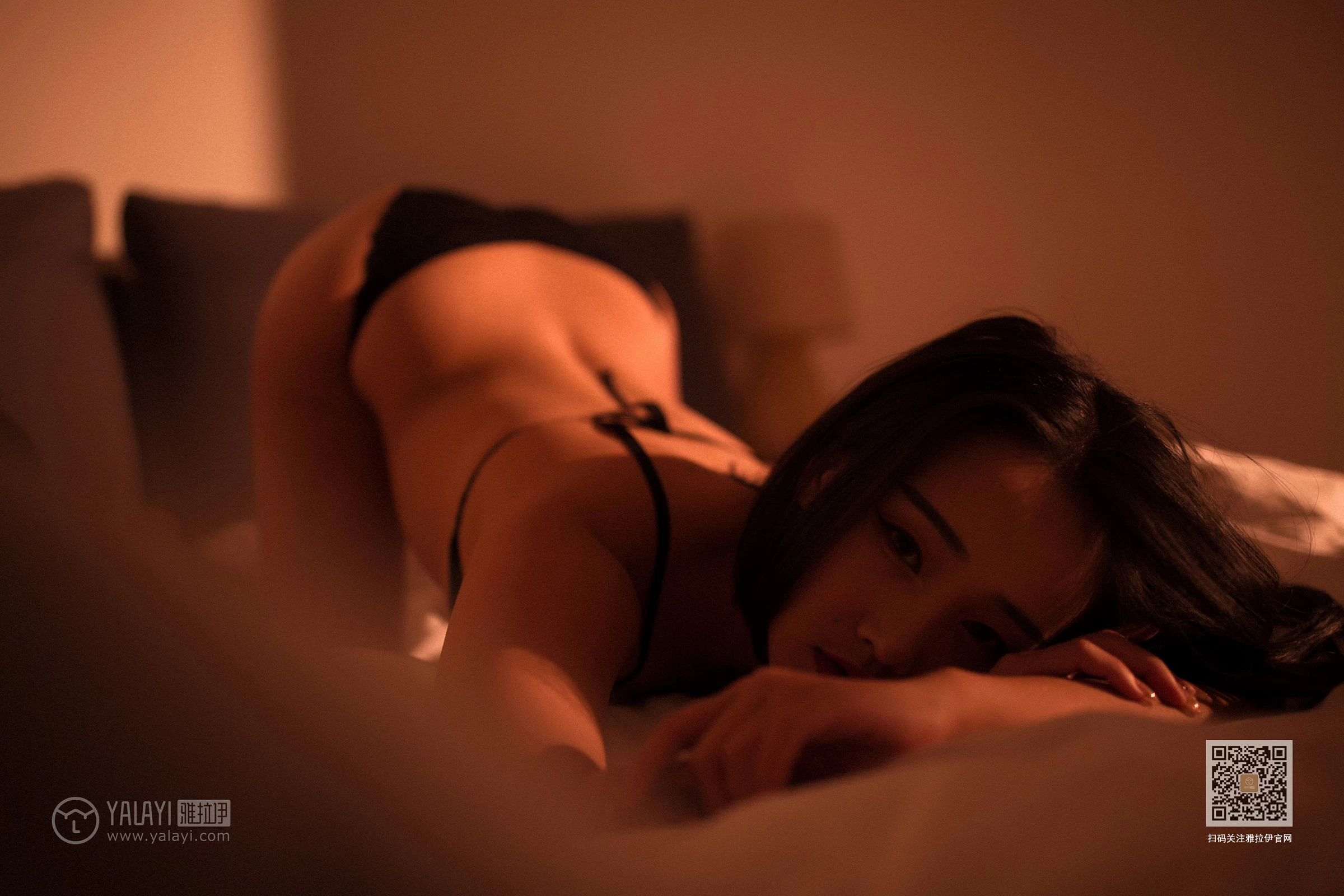 [YALAYI雅拉伊]Vol.522 黑色尤物 优优 透视情趣蕾丝内衣性感私房写真集第15张