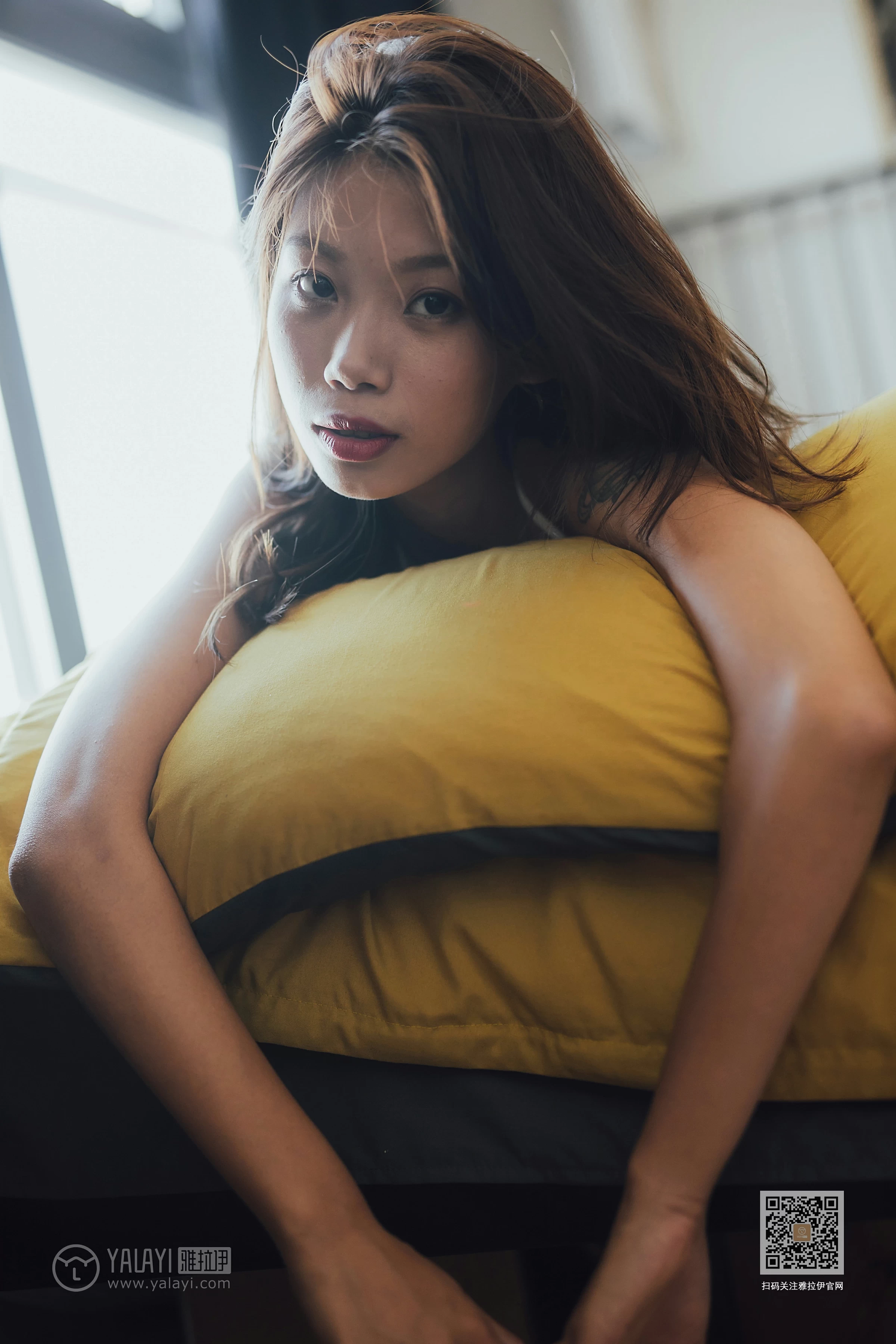 [YALAYI雅拉伊]Vol.523 薄纱雾绕 静初 白色透视吊带睡衣裙性感私房写真集第16张