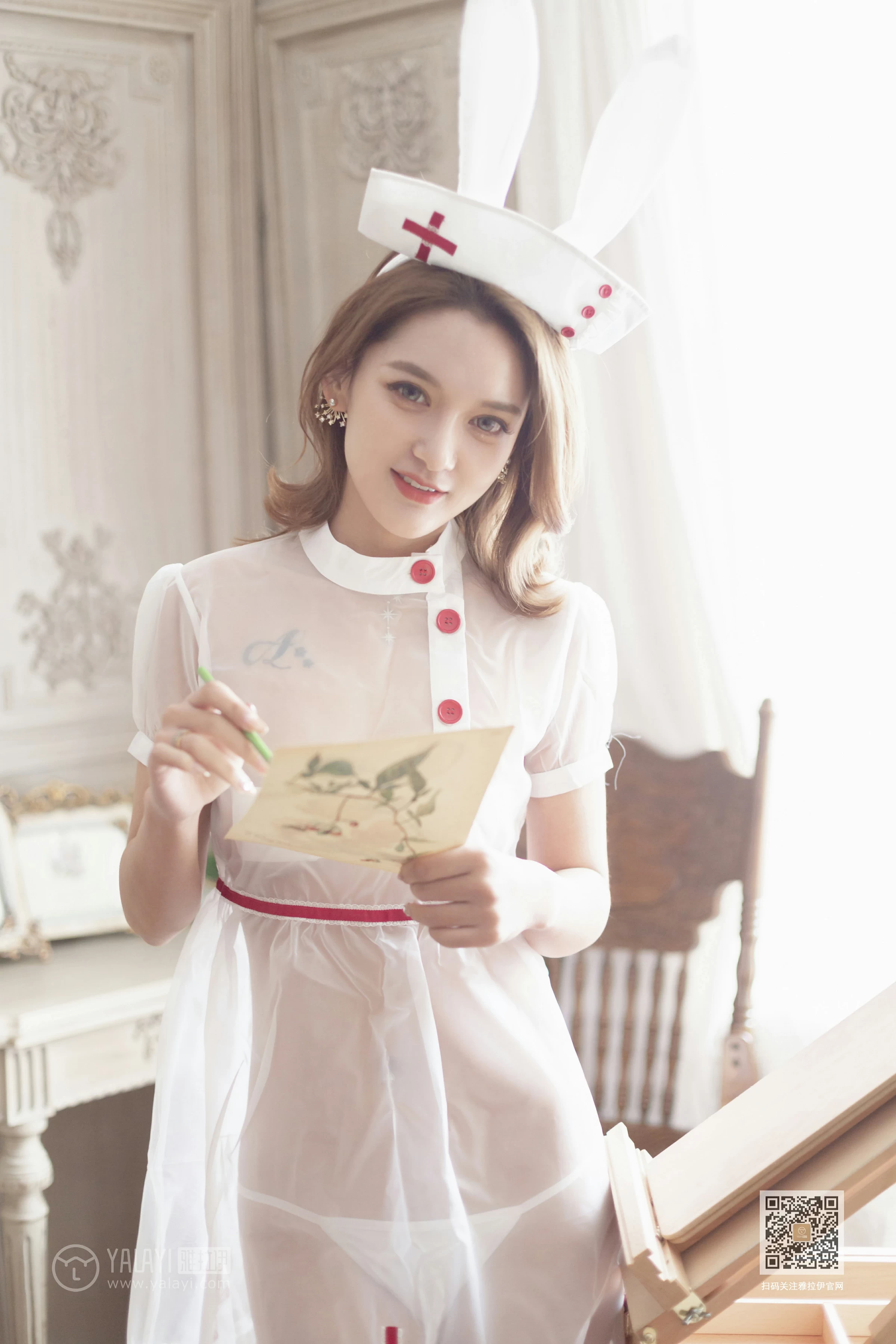 [YALAYI雅拉伊]Vol.556 最美守护者 刘子炀 透视情趣护士制服加白色丝袜美腿玉足性感私房写真集第8张