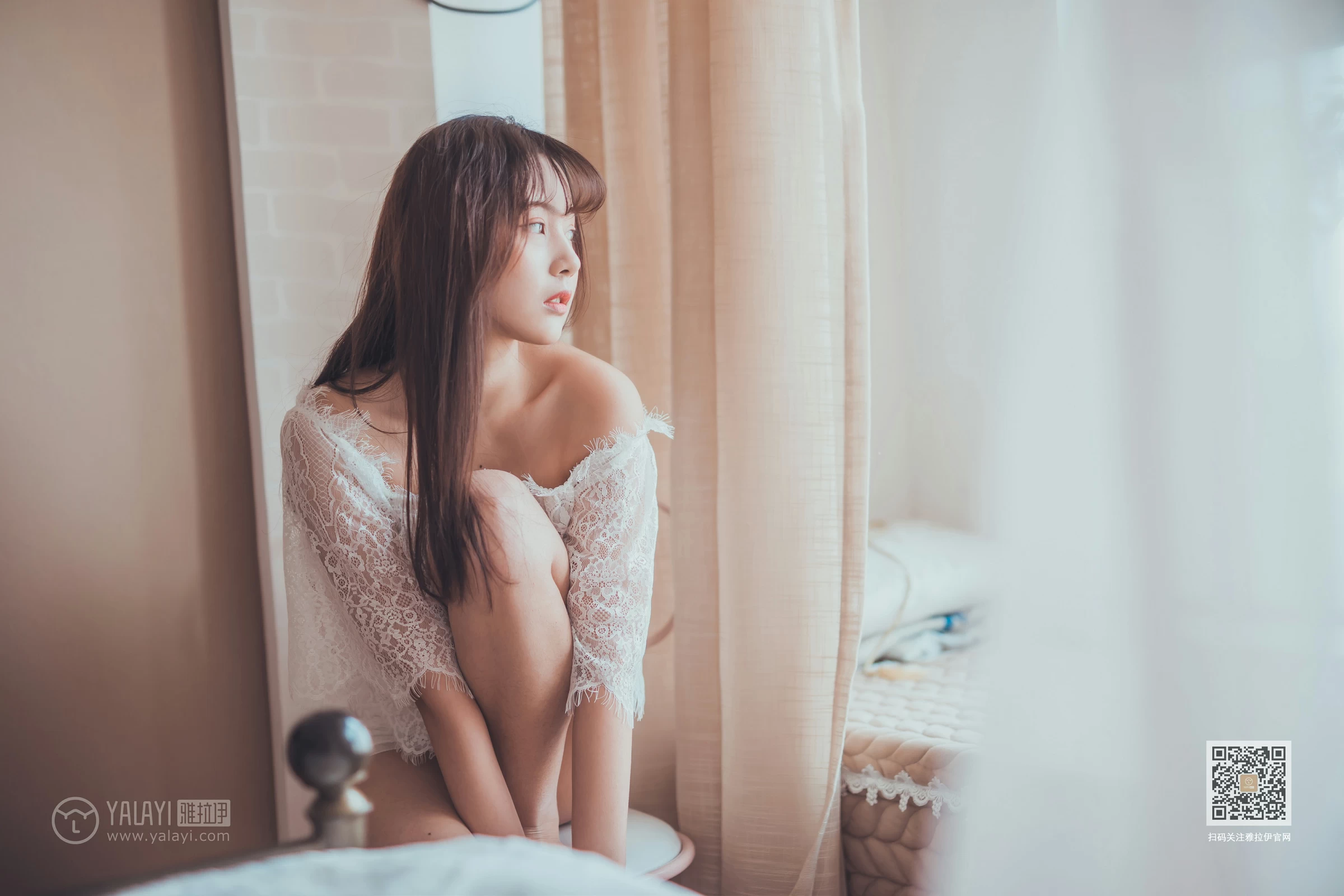 [YALAYI雅拉伊]Vol.588 清水有毒 唐芯 白色透视镂空上衣加短裤性感私房写真集第9张