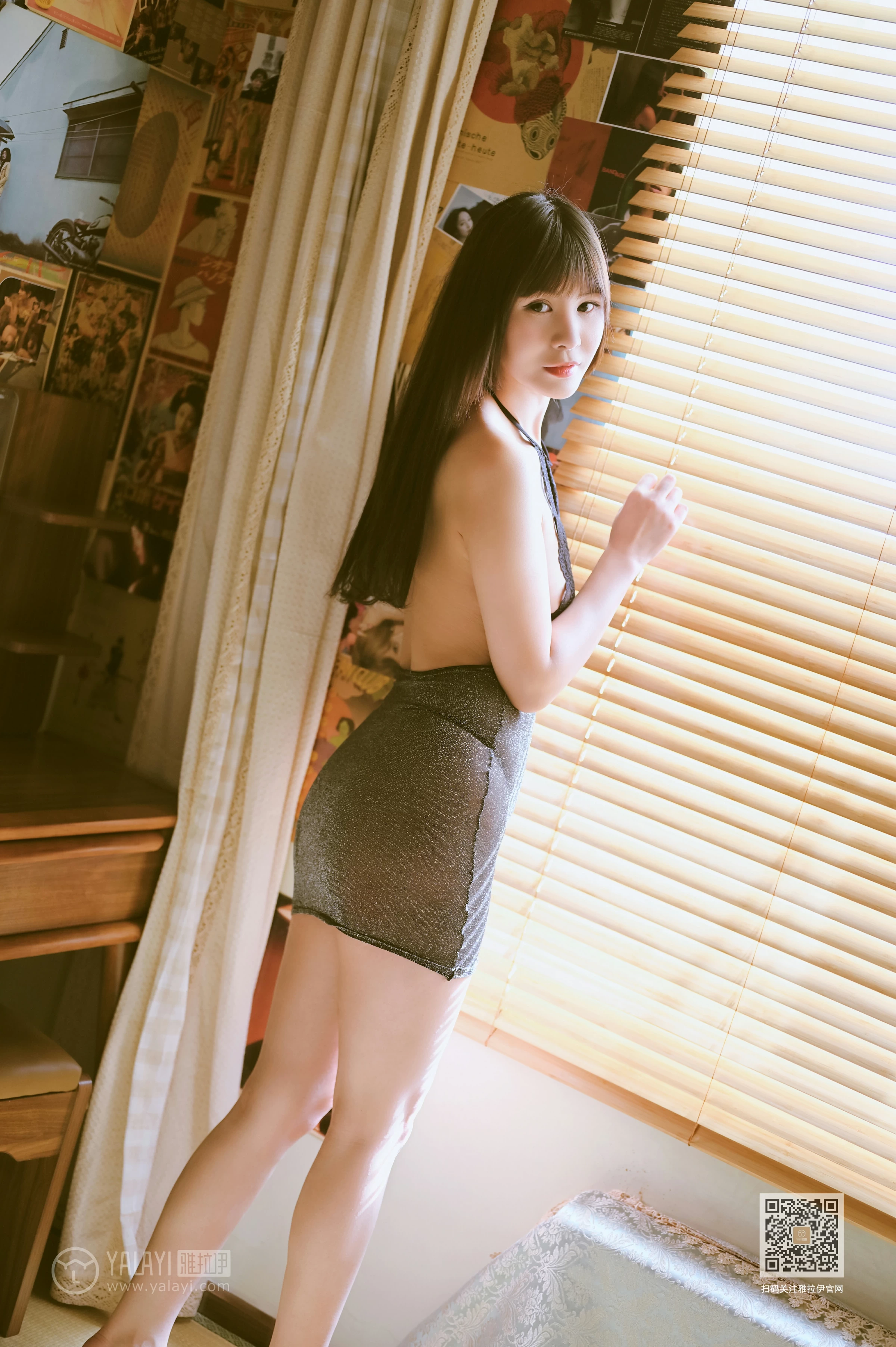 [YALAYI雅拉伊]Vol.595 婀娜 斯雯 灰色紧身透视连衣裙性感私房写真集第7张