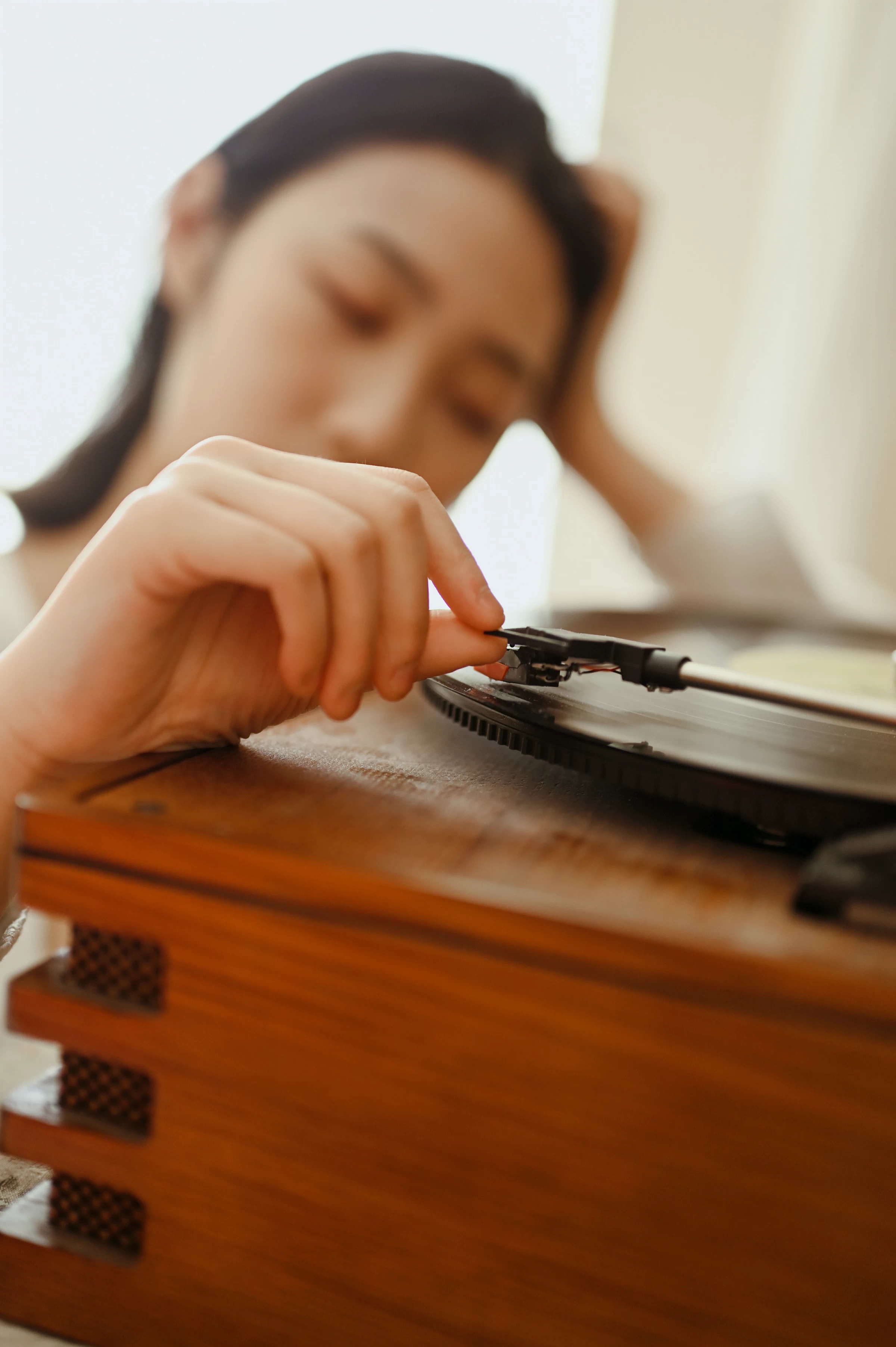 [YALAYI雅拉伊]NO.615 《闺中处子》 沈伊 白色透视镂空衬衫加内衣性感私房写真集第8张