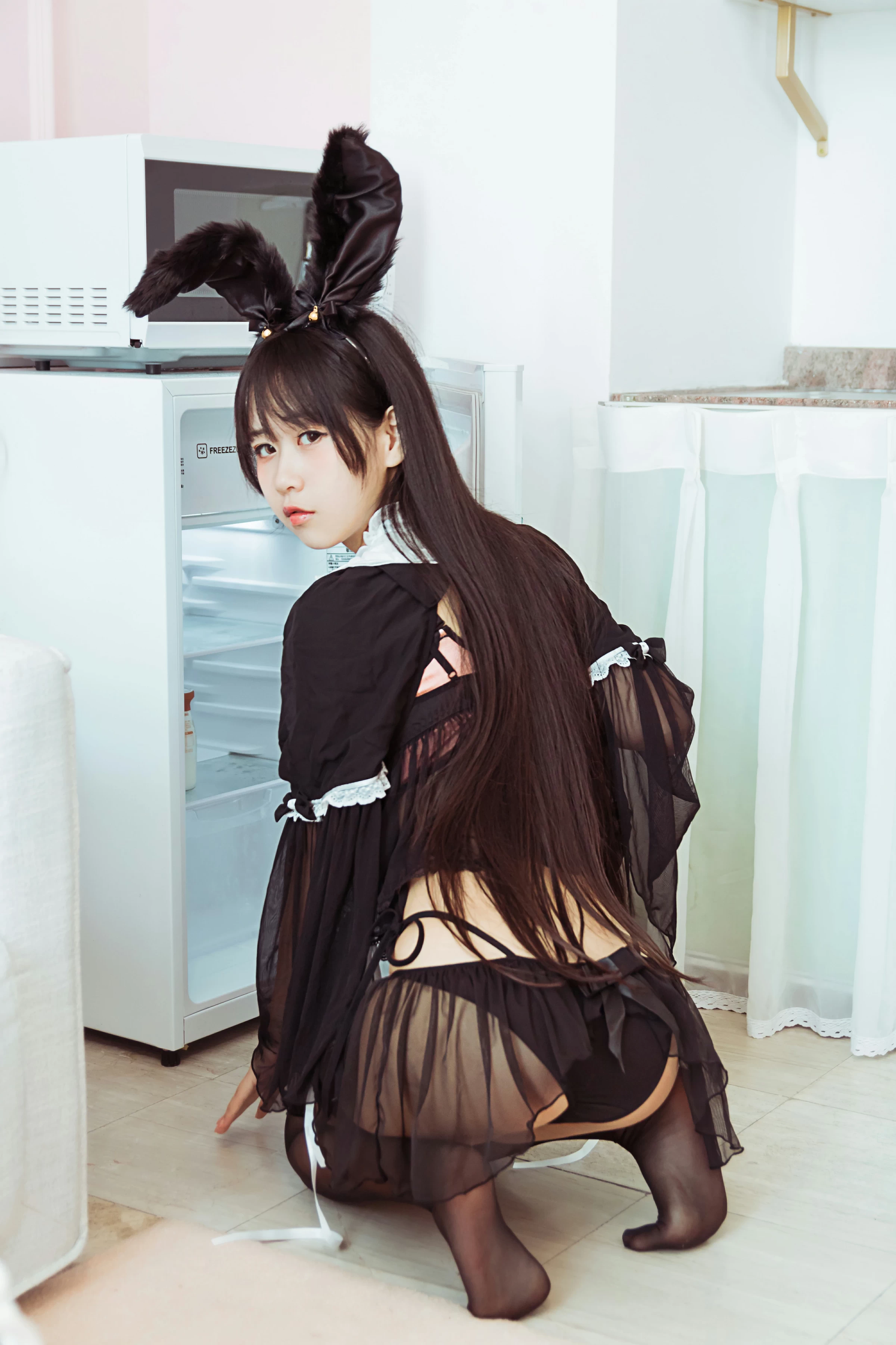 [YALAYI雅拉伊]NO.616 《今晚穿了女仆装》 甜酱吖 黑色情趣制服内衣加黑丝美腿性感私房写真集第8张