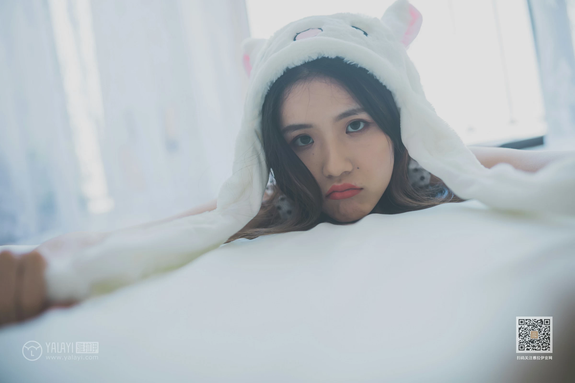 [YALAYI雅拉伊]NO.632 《淘气女友》 尹梦 白色小背心加斑点短裙清纯可爱私房写真集第13张