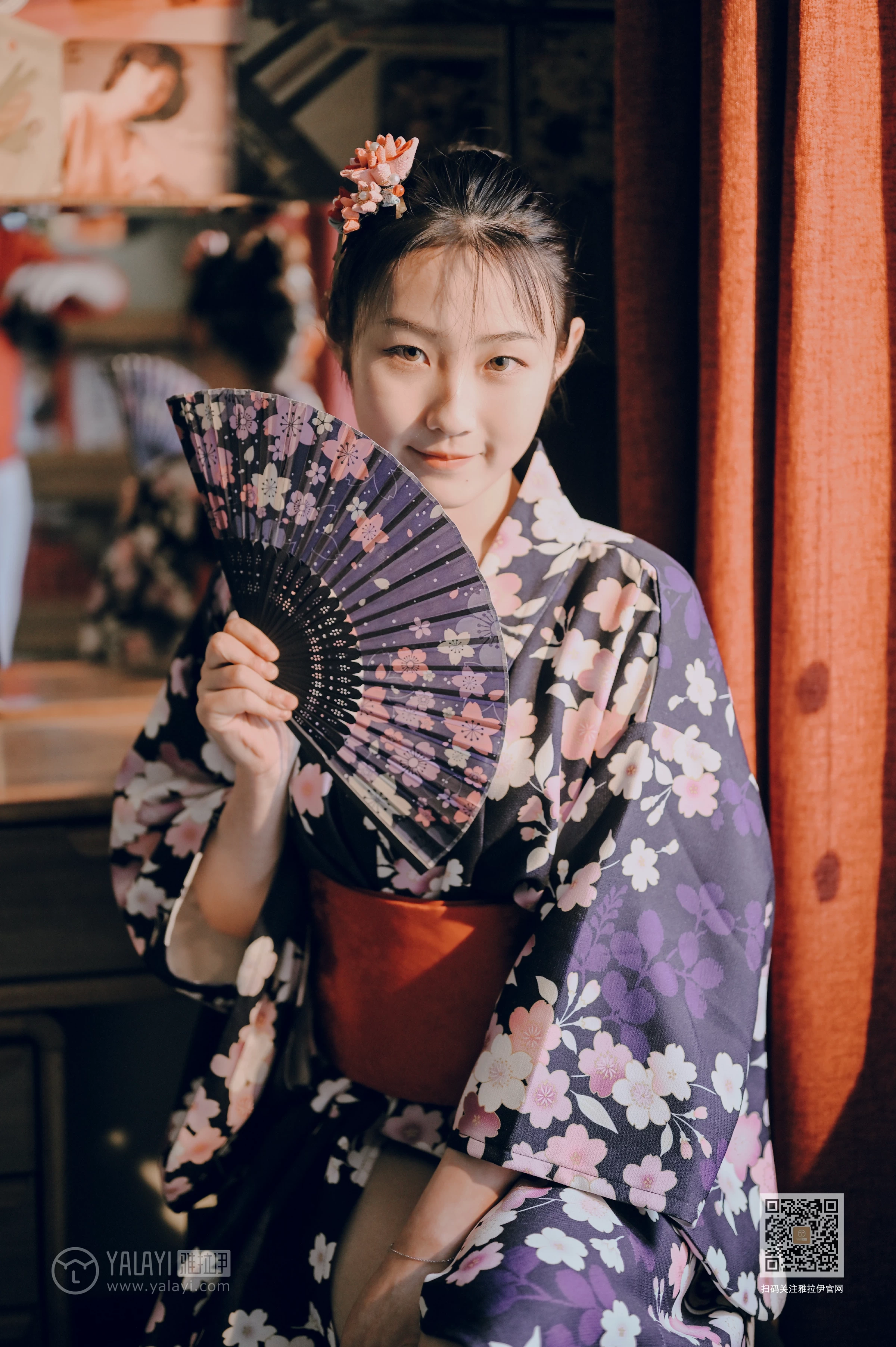 [YALAYI雅拉伊]NO.635 《和服少女》 沈伊 黑色和服加白色蕾丝内衣性感私房写真集第4张