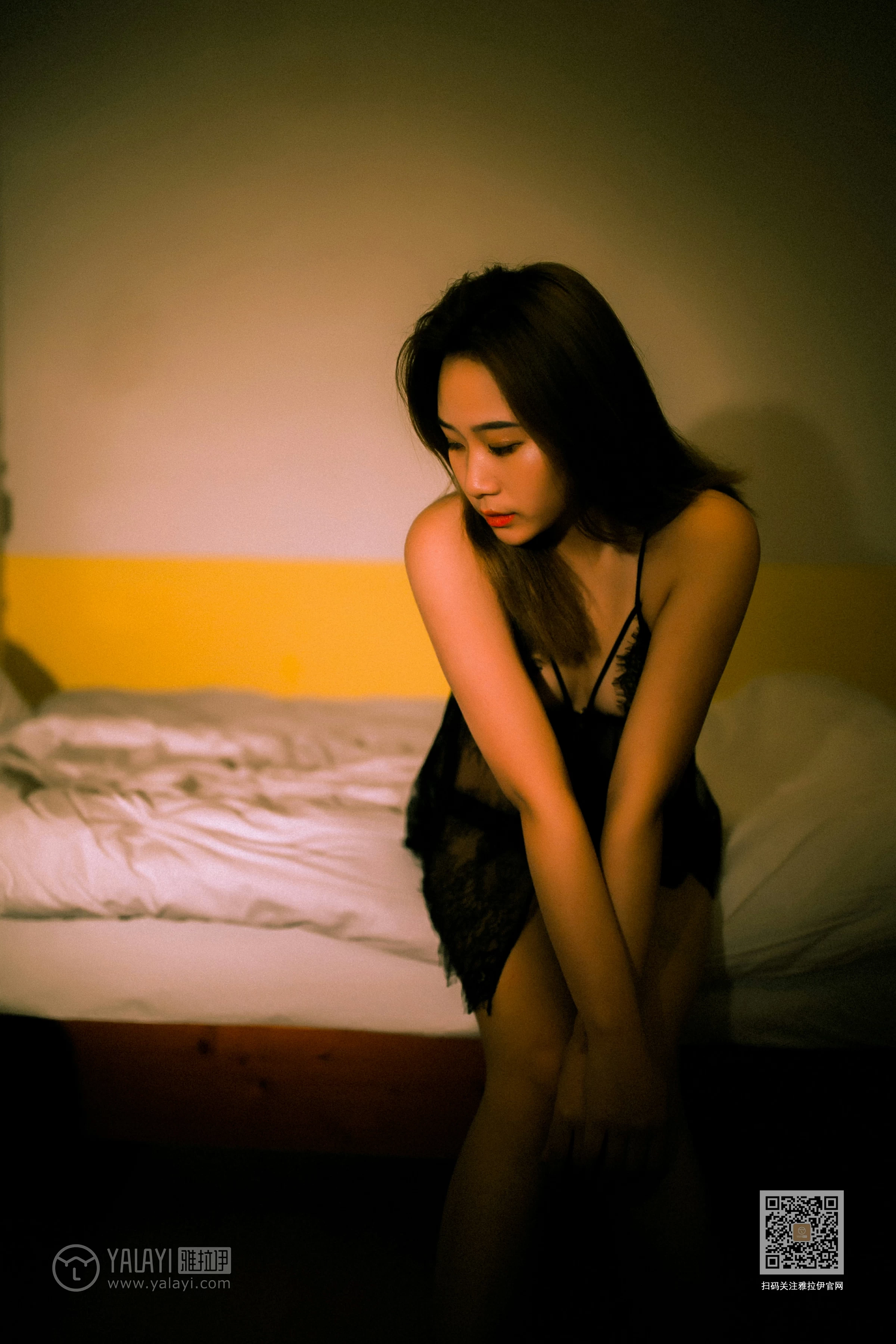 [YALAYI雅拉伊]NO.640 《夜未央》 岳璐璐 黑色透视蕾丝情趣内衣性感私房写真集第8张