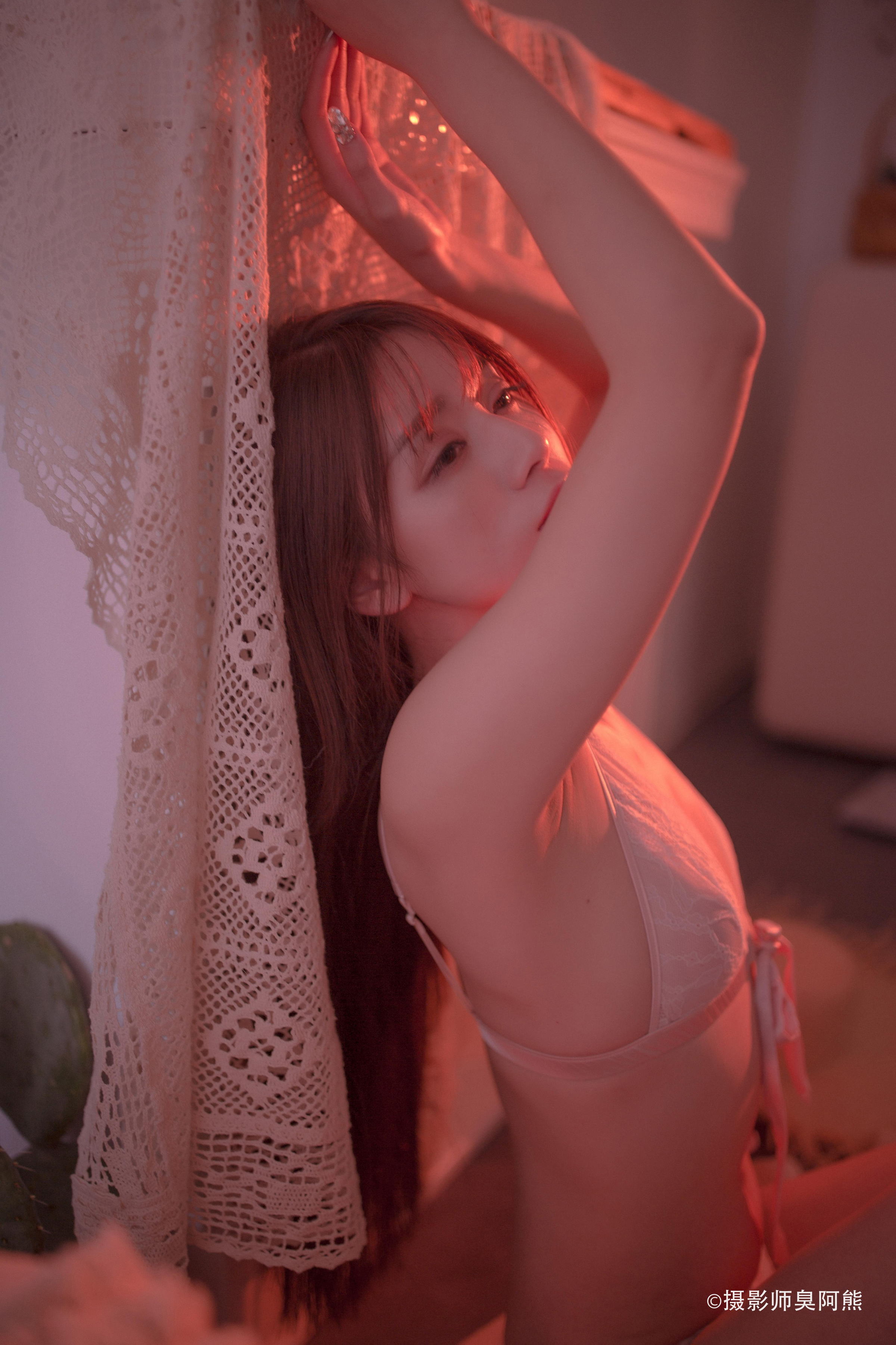 [YALAYI雅拉伊]2022.02.24 三生三世 三儿 吊带小背心与白色透视情趣内衣加丝袜美腿性感私房写真集第8张