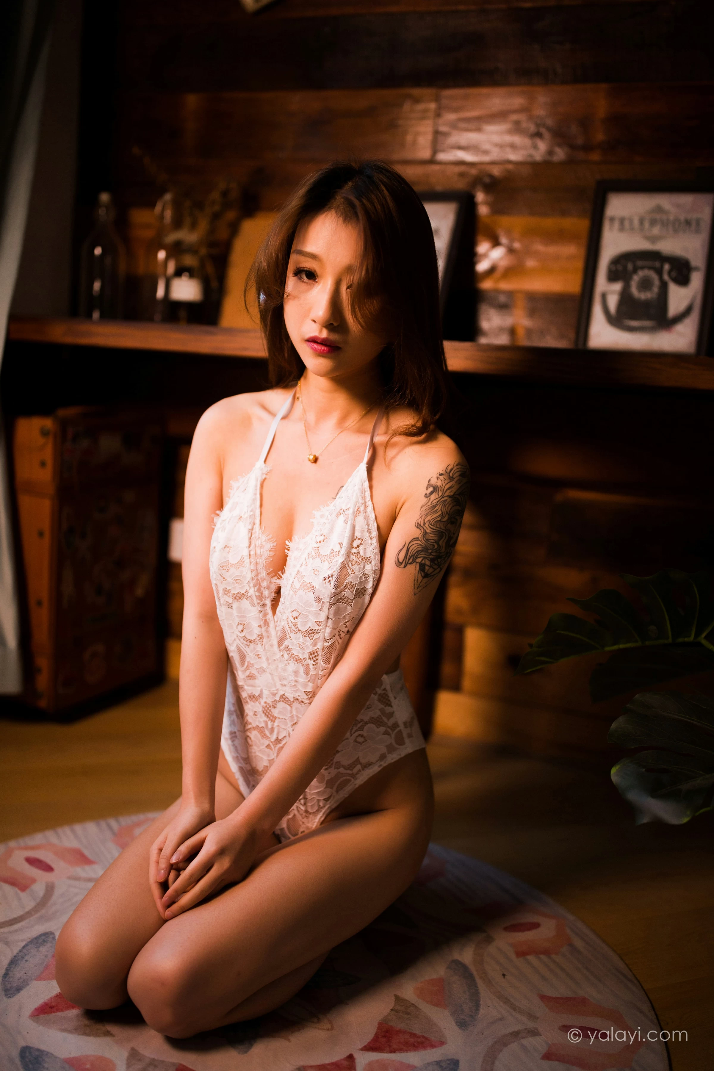 [YALAYI雅拉伊]NO.754 迷情公寓 婉儿 白色透视睡衣裙与连体镂空情趣内衣性感私房写真集第13张