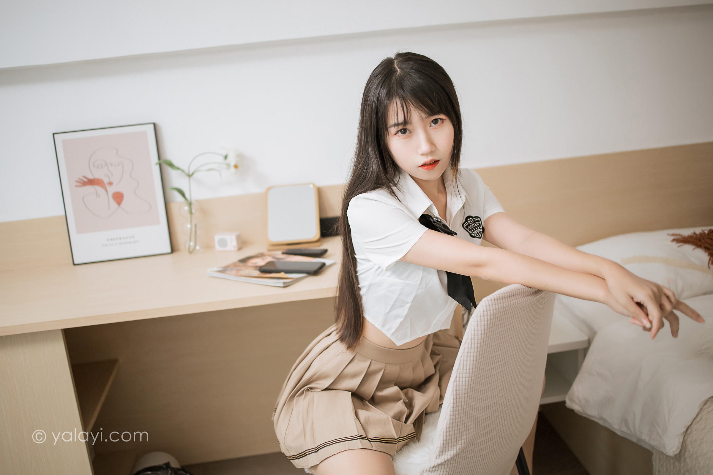 [YALAYI雅拉伊]2022.02.28 美丽多姿 弈思 日本高中女生制服性感私房写真集第8张