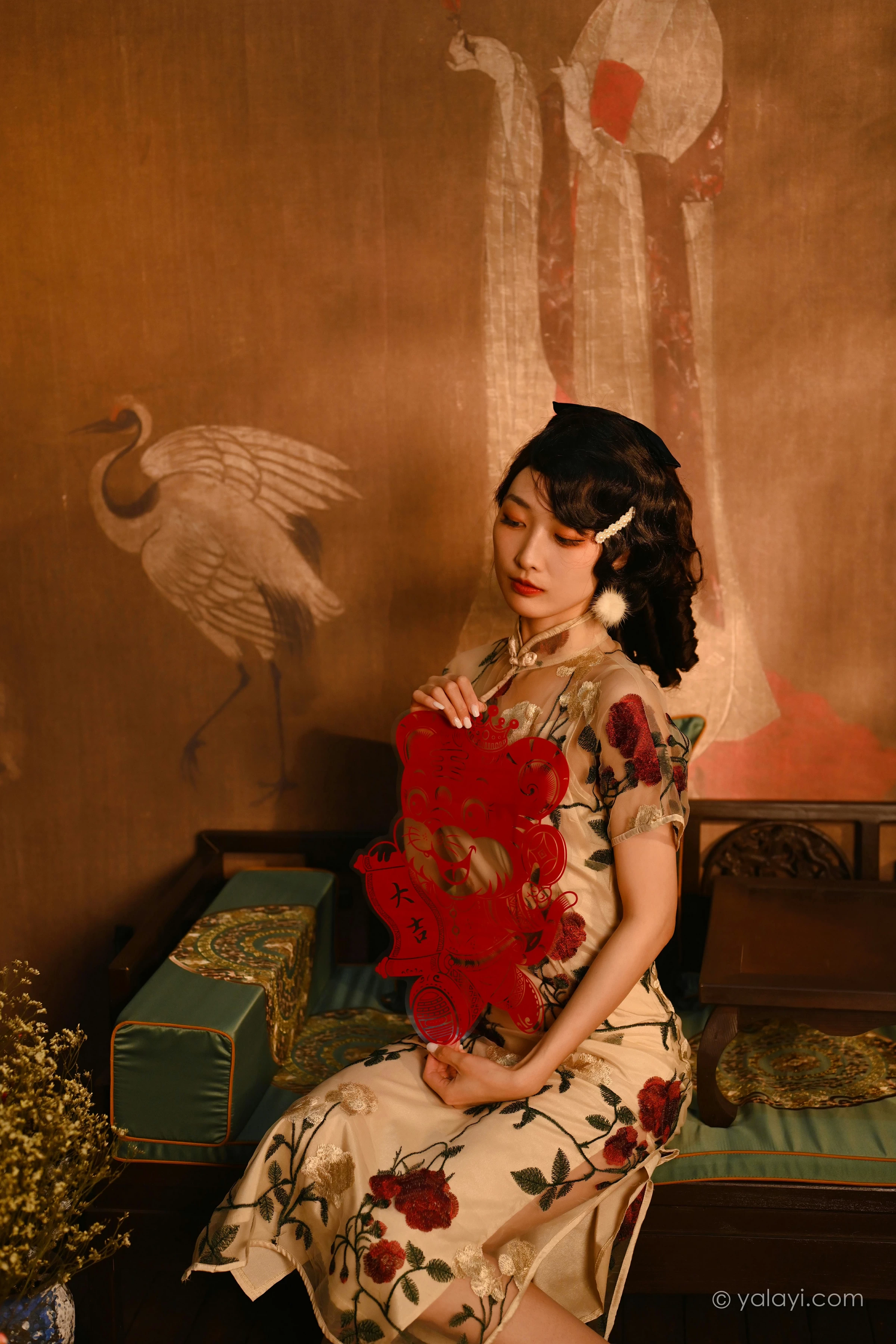 [YALAYI雅拉伊]2022.01.25 我在那里等你 佳佳 白色透视旗袍民国风写真集第5张