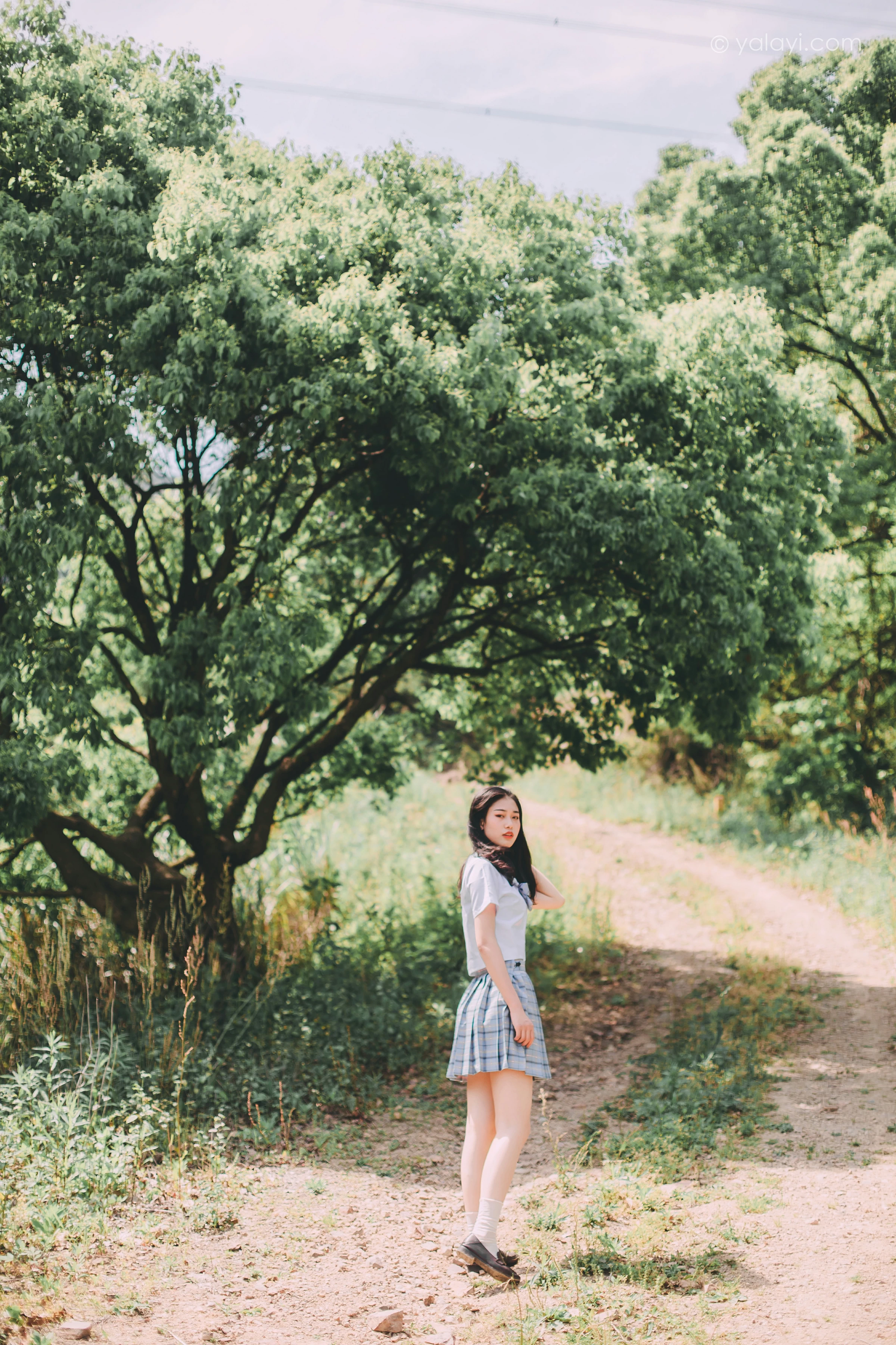 [YALAYI雅拉伊]NO.663 《涟漪》 和风 JK制服与短裙加黑色蕾丝内衣写真第1张