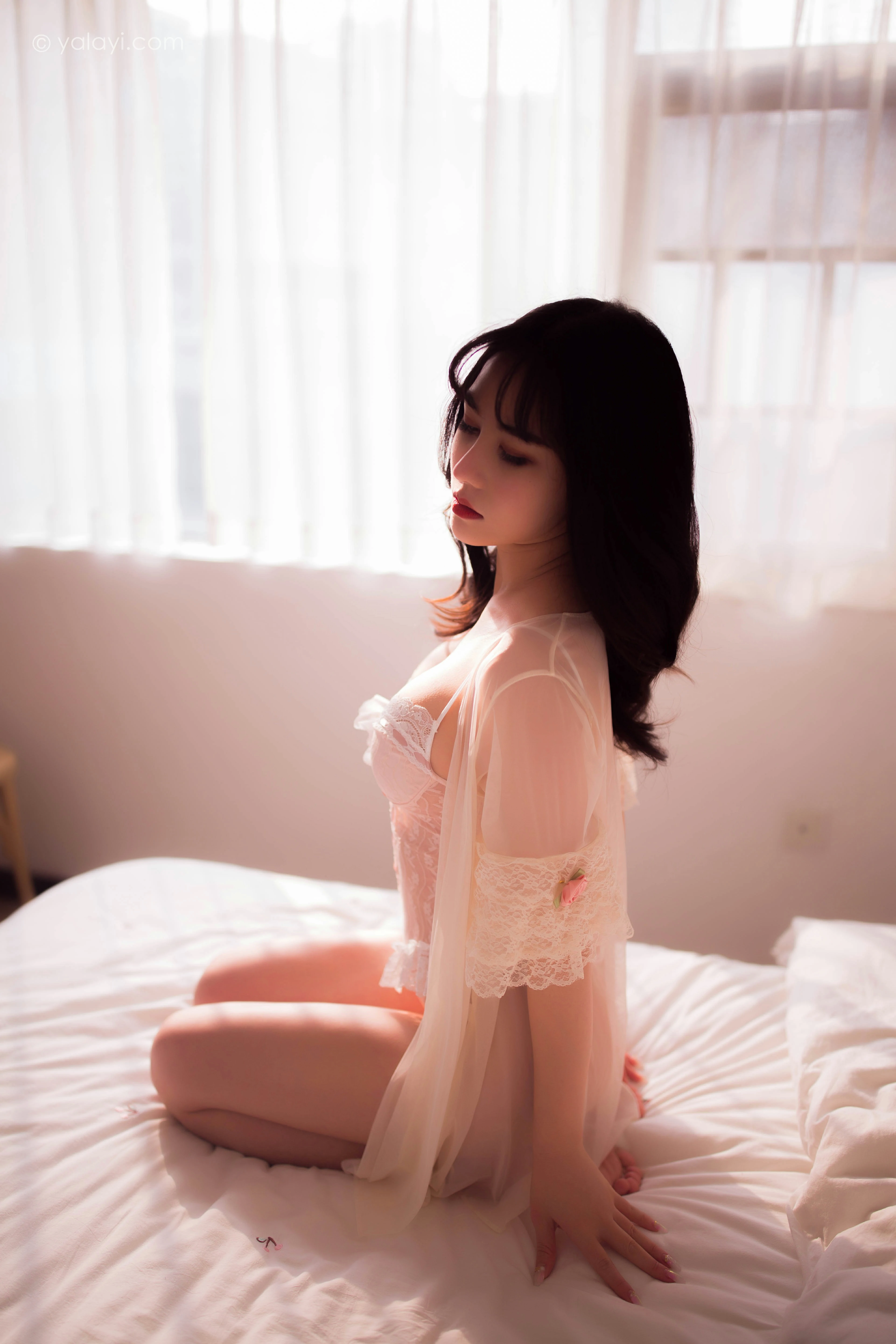 [YALAYI雅拉伊]NO.774 春暖闺香浓 琳达 白色透视睡衣加情趣内衣性感私房写真集第6张