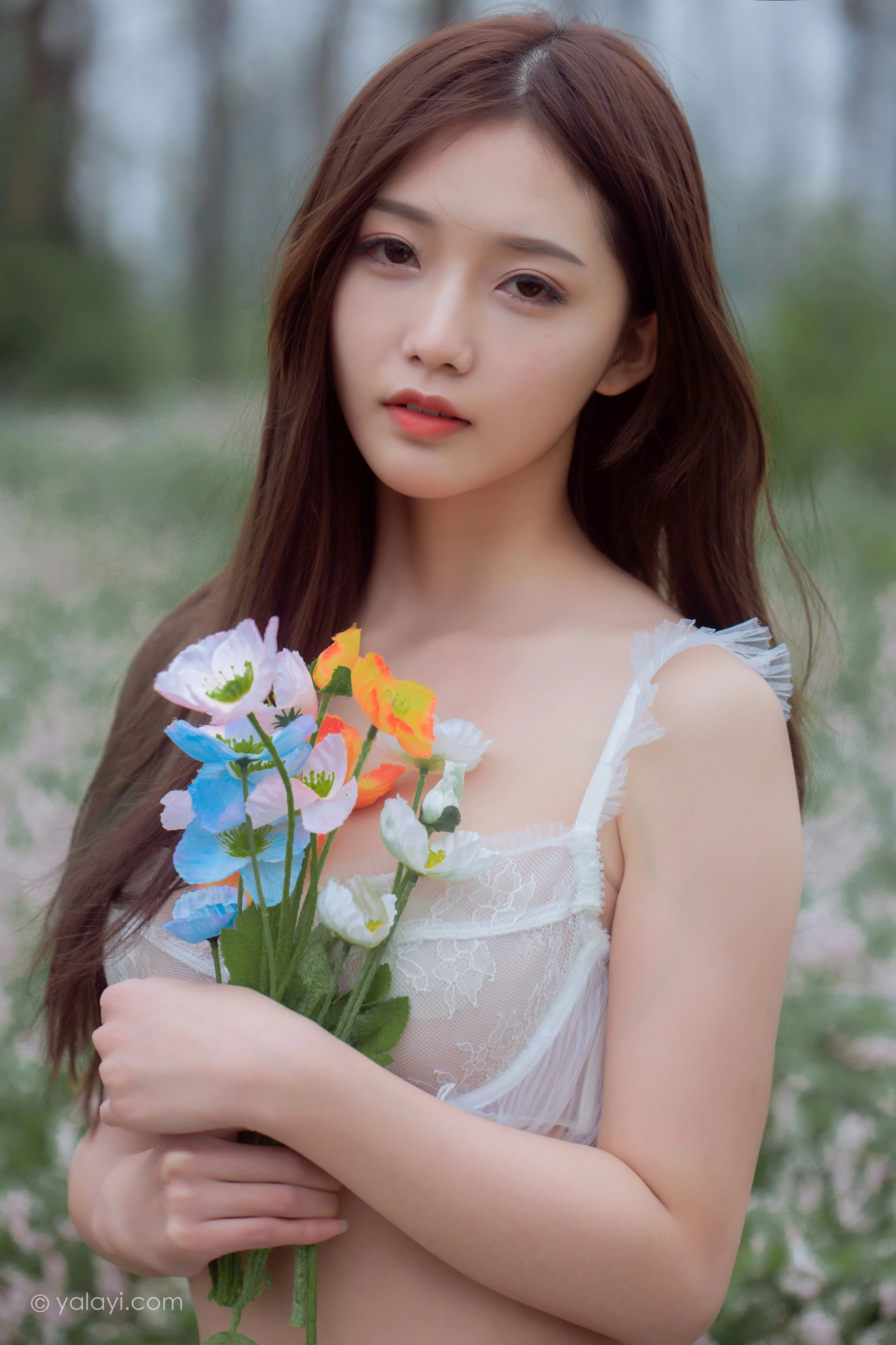 [YALAYI雅拉伊]NO.726 《找自己》 徐徐 白色抹胸蕾丝连衣裙加透视情趣内衣性感私房写真集第10张