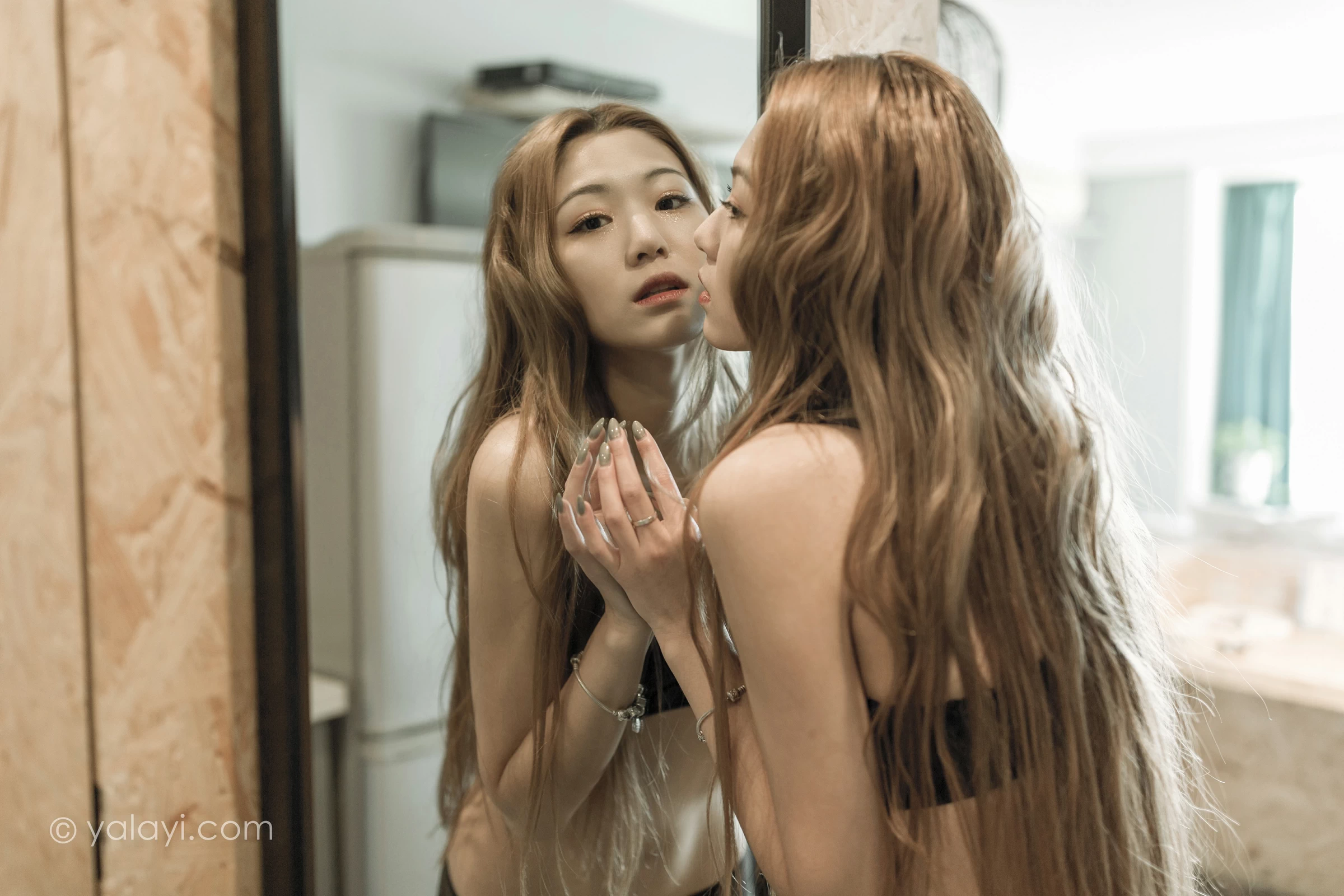 [YALAYI雅拉伊]NO.746 《心魔》 可颐 黑色蕾丝内衣性感私房写真集第3张