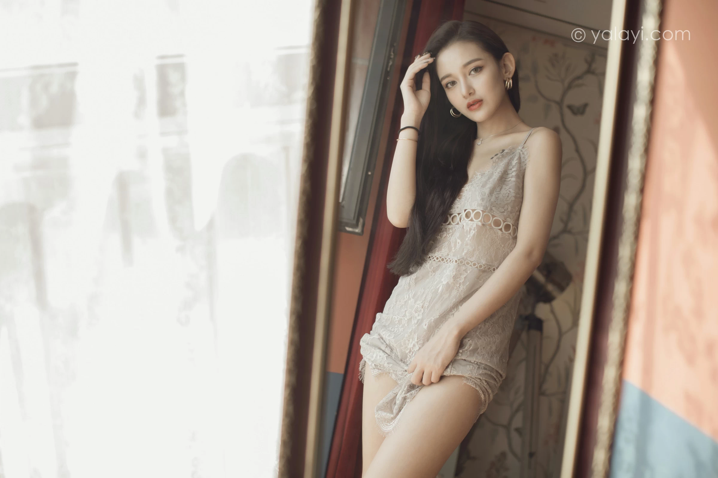 [YALAYI雅拉伊]NO.665 《无问》 刘子炀 白色透视蕾丝连衣裙性感私房写真集第14张