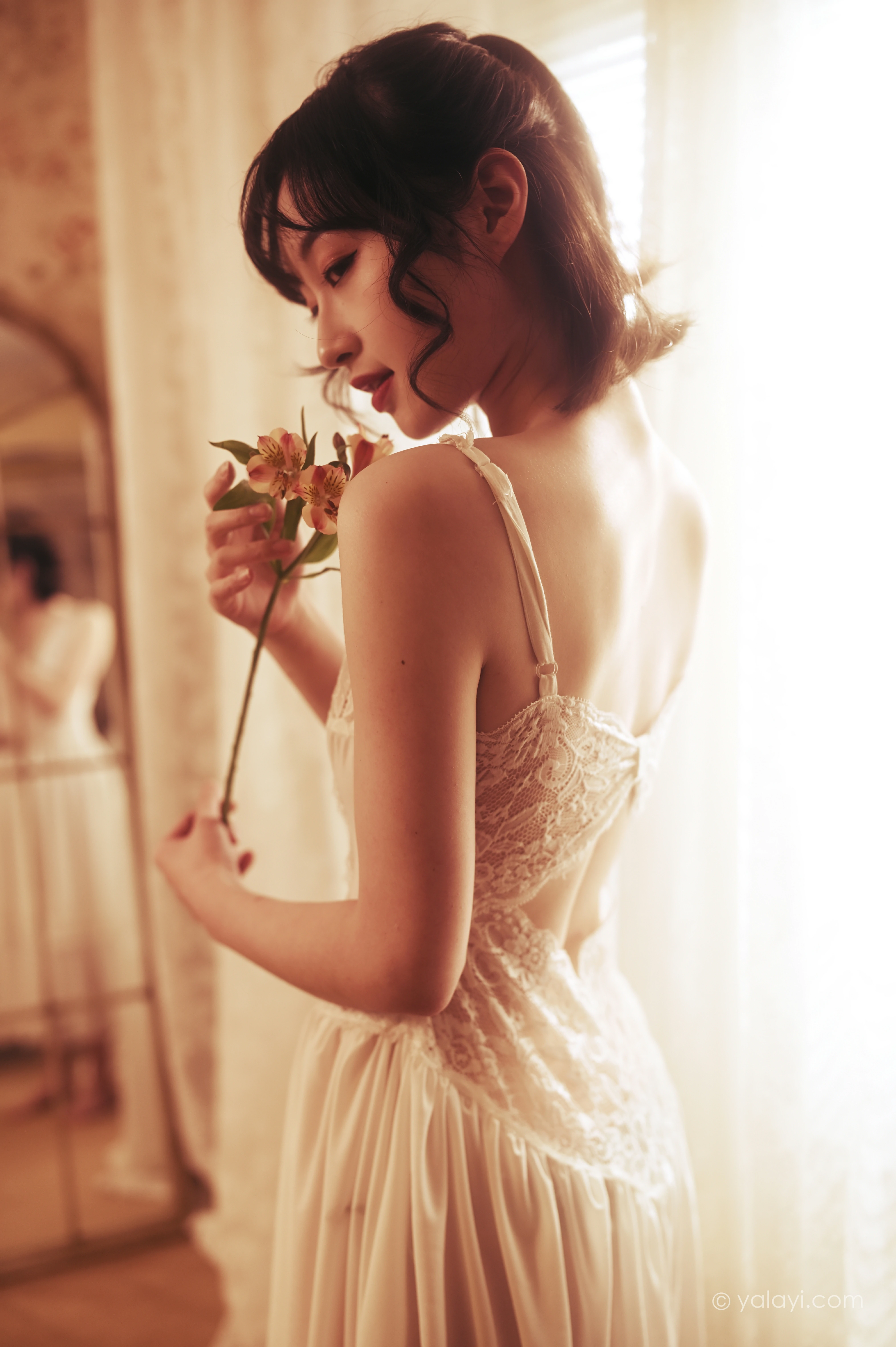 [YALAYI雅拉伊]NO.780 也曾优雅 京京 白色透视蕾丝连衣裙性感写真集第7张