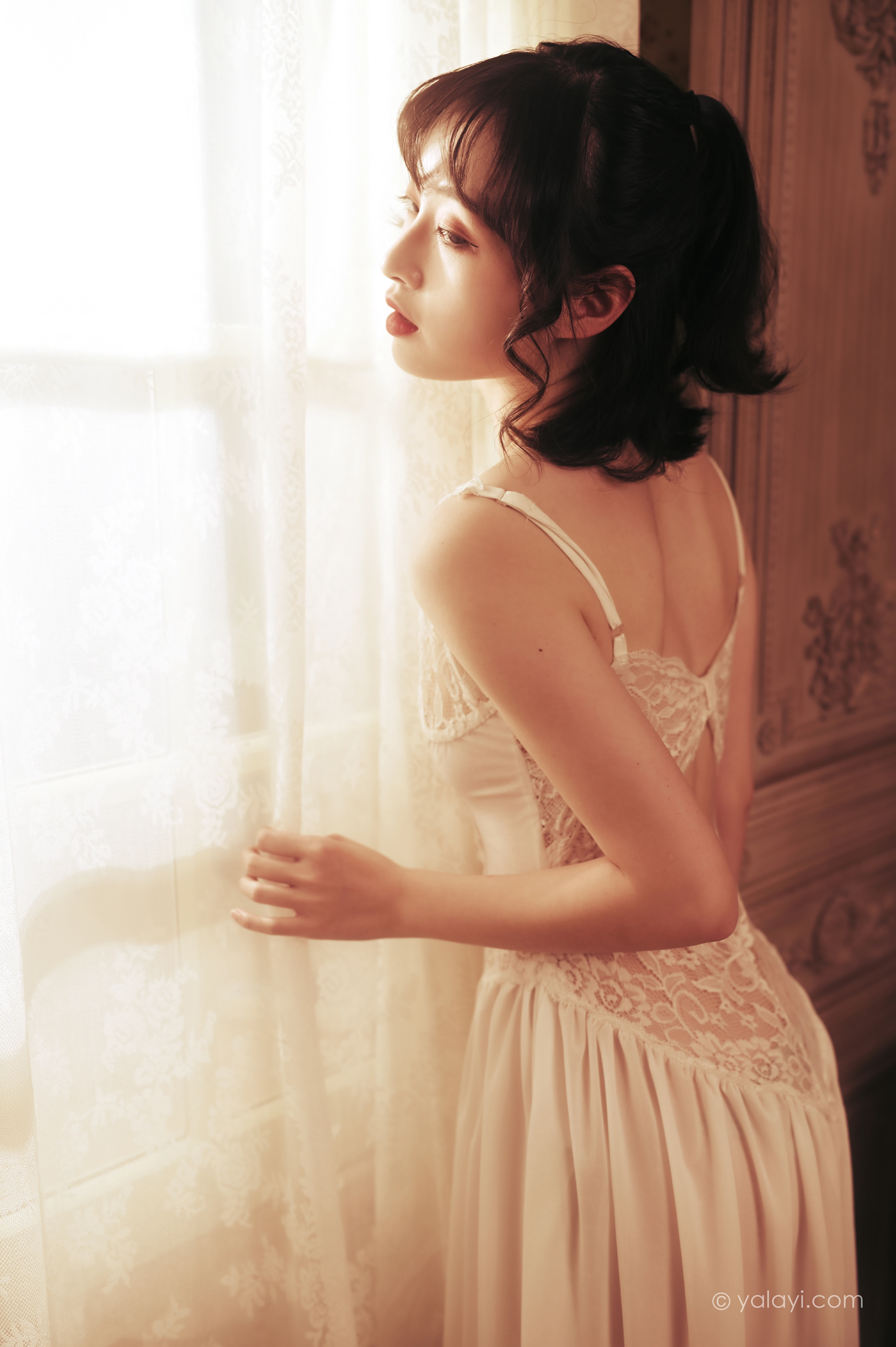 [YALAYI雅拉伊]NO.780 也曾优雅 京京 白色透视蕾丝连衣裙性感写真集第12张