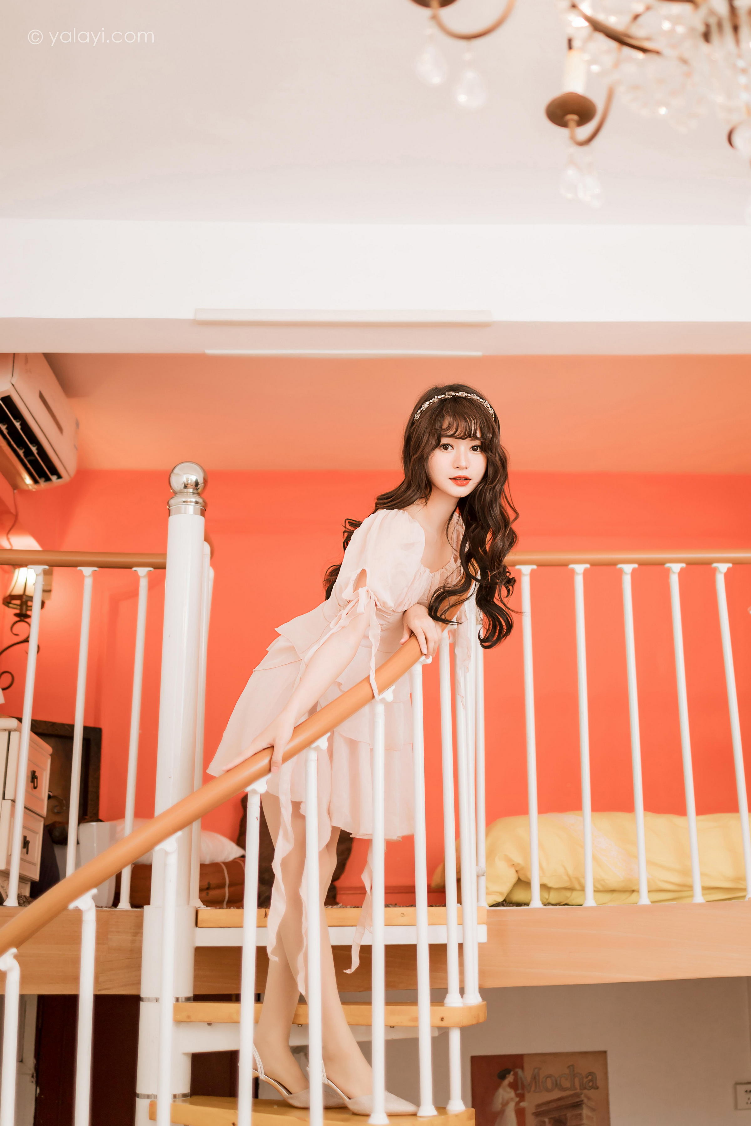 [YALAYI雅拉伊]2023.02.12 我的写真女友 小亭 粉色复古连衣裙居家清纯写真集第16张