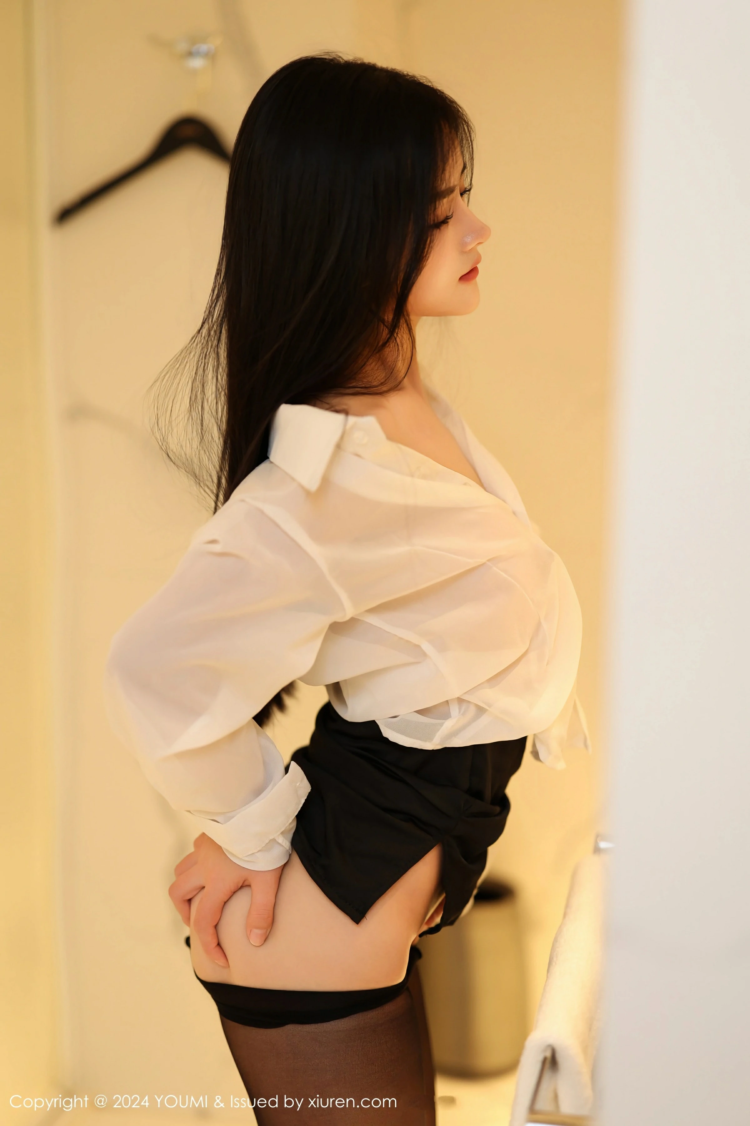  尤蜜荟 VOL.1050 谭小灵 [90P]第9张